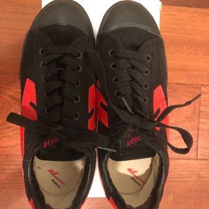 New Huili Unique Women Sneaker - 7.5